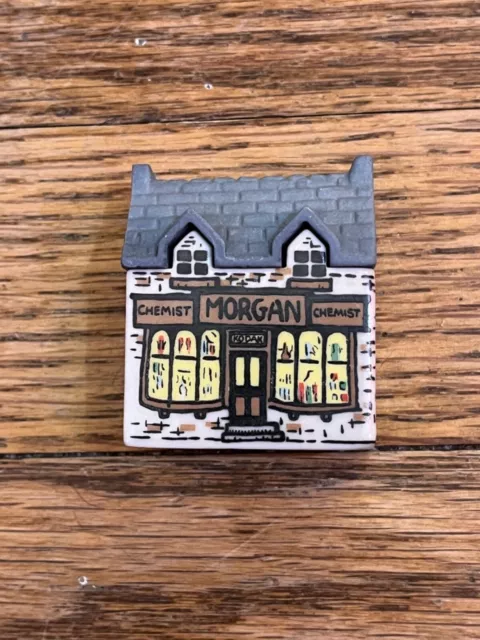 VINTAGE WADE ENGLAND WHIMSEY on why MORGAN CHEMIST Mini House