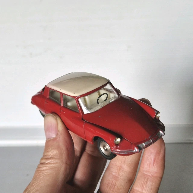 A27 1:43 JOAL 104 RENAULT R10 R 10 WHITE MINT BOXED