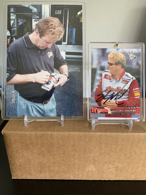 2003 Press Pass Sterling Marlin Card Auto with Authenticity With signing cars