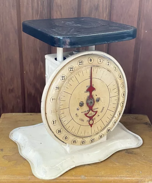 Vintage Pelouze Manufacturing Co. Chicago Family Scale Deluxe 24 lbs Working!