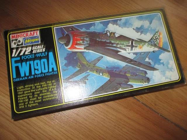 Kit Maquette Avion Fiat CR 32 Italeri 1:72 - Modèle En Plastique à Monter, Décalcomanies 5 Versions, 10,3cm