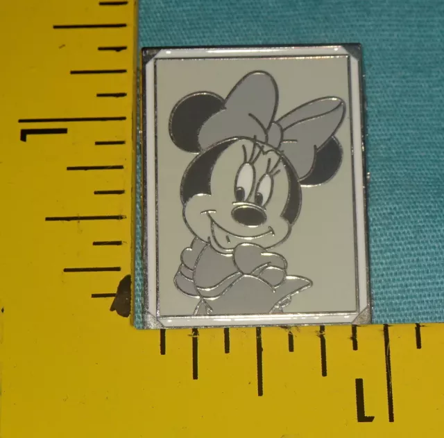 = Disney Pin Minnie Mouse Limited Release Black White Trading Pin 2011 Disneyana