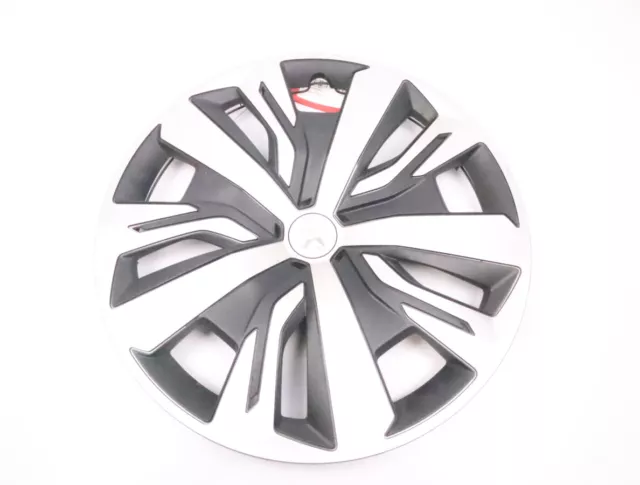 Enjoliveur de roue occasion PEUGEOT 2008 II Phase 1 - 1.2 i PureTech 100ch -