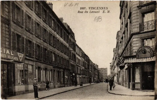 CPA VINCENNES - Rue du Levant (519784)