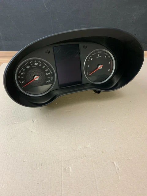 MERCEDES-BENZ W205 C-CLASS Speedometer Instrument Cluster Km/H ...