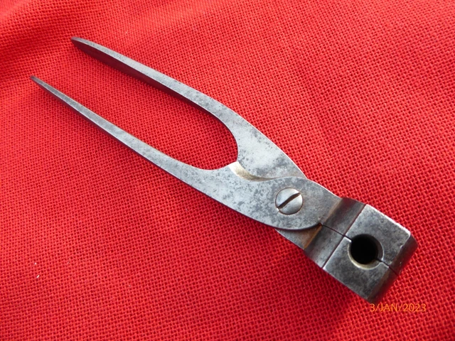 Ancien Outil Pince Adrian - Occasion, Métal, Fabriqué En France, Collection Ou Usage