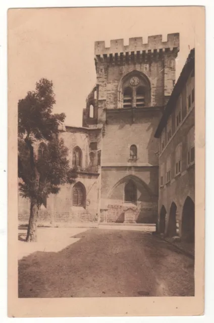 CPA 30 - VILLENEUVE-les-AVIGNON : VUE DE L'ÉGLISE DE LA COLLÉGIALE (GARD)