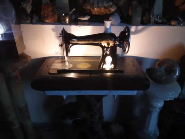 LAMPE VINTAGE - MACHINE À COUDRE SINGER ANTIQUE