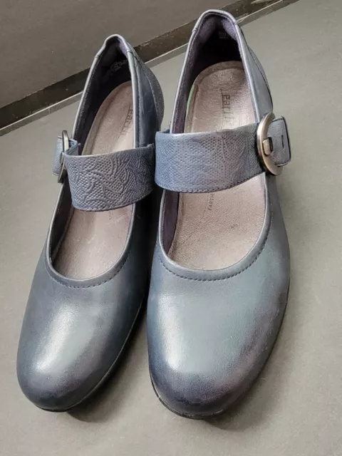 EARTH KALSO TECHNOLOGY Negative Heel Mary Jane Shoes. 11B 37.00