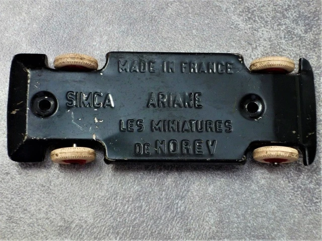 Miniature Norev Simca Ariane 1/43 - Châssis Métal - 1959 - Bon état