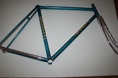 Cadre velo 2390g 54,5×54,5cm   98,5/126,4 mm BFFS Campagnolo CINELLI columbus ? 