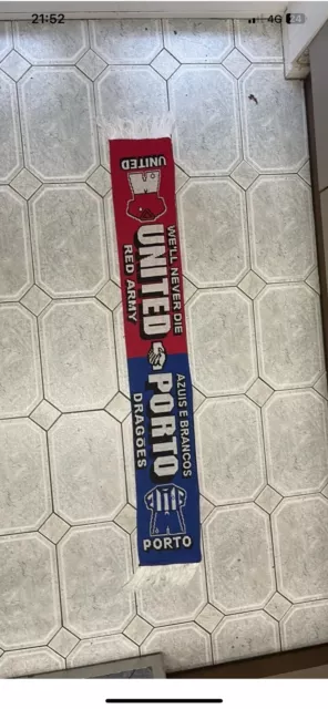 35 X NEW MATCH DAY SCARVES Manchester United V Porto Of Portugal EUFA LEAGUE UTD