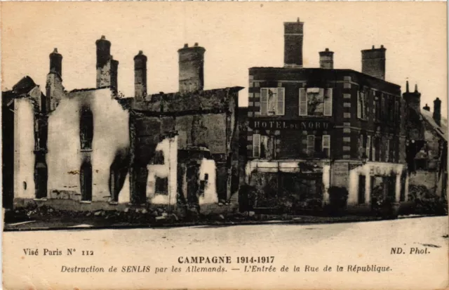 CPA AK Militaire Senlis Ruines L'Entée de la Rue de la Republique (698152)