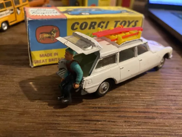 Corgi Toys Citroen Safari Corgi Ski Club 475 Olympics