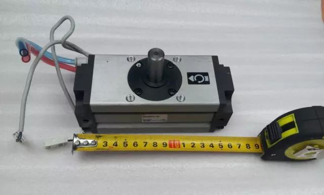 SMC rotary actuator - CDRA1BS50-100 50/100' /#8 8A2 5393