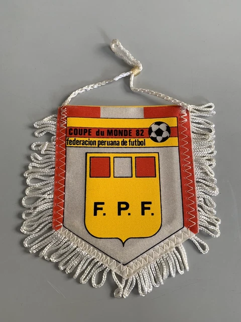 Ancien Fanion Football: CHAMPIONNAT DU MONDE 1982 ESPAGNE