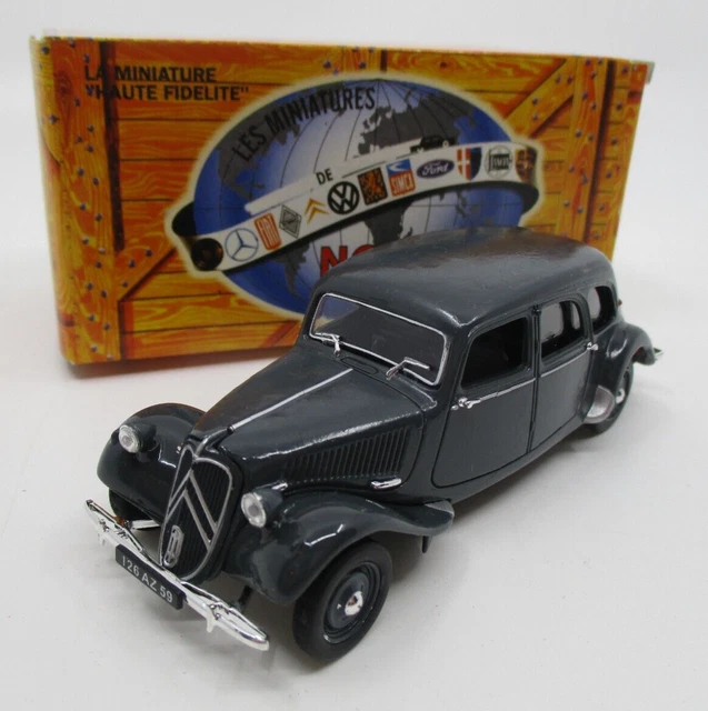 UH et Norev Presse 1/43 - Citroen Traction 15 6 RMC 1952
