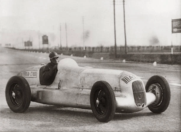 Manfred von Brauchitsch testing new Mercedes Benz on track between- Old Photo