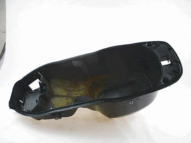 Compartiment Sous Selle APRILIA Leonardo 150 (1997 - 2002) AP8138928 À VA