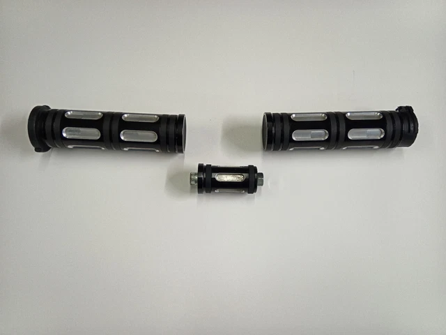 Harley Davidson Metal Hand Grips and Shifter Peg PN-57454-10 and PN-34671-10