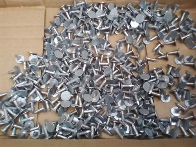 50 x 13 mm Galvanised Clout Nails Large Head Roofing Felt Shed Hutch Kennel