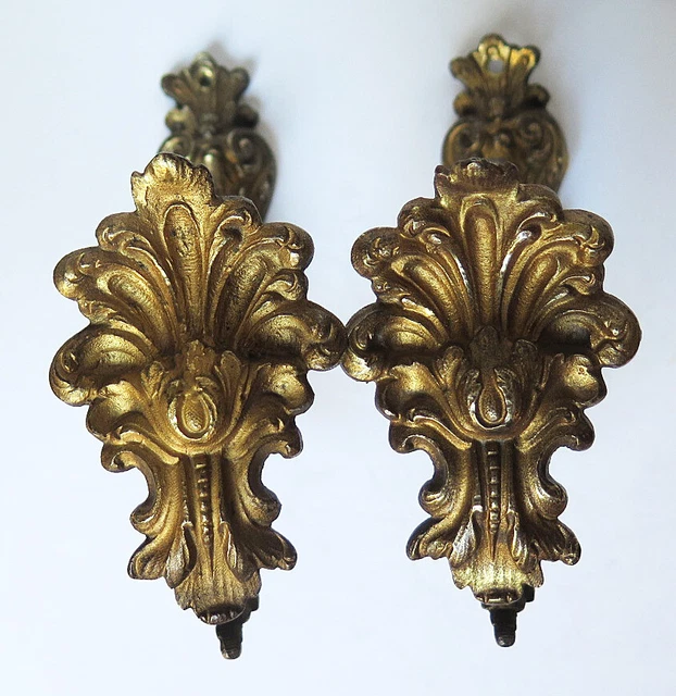 A PAIR  19th CENTURY ROCOCO REVIVAL GILT BRASS CURTAIN TIE BACKS