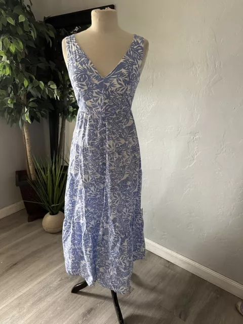 Jessica Simpson medium Blue floral dress.  Maxi Buttons Sleeveless Summer