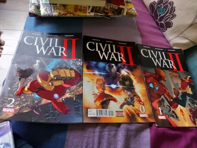Civil War II Paperback Graphic Novel Marvel Comics by Brian Michael Bendis 0-1-2