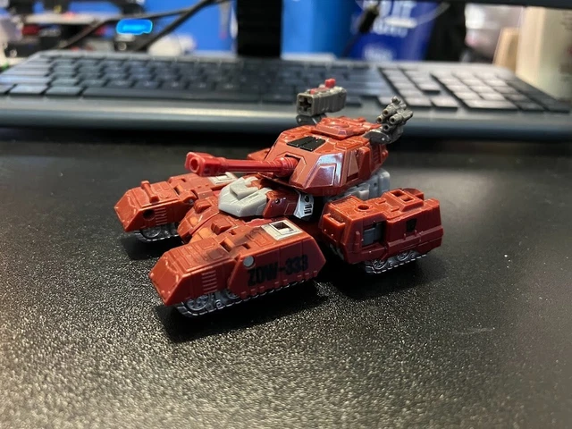 Transformers Generations Deluxe Class Warpath Transformers Generations Deluxe Class Warpath