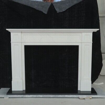 Diseño moderno personalizado chimenea mármol blanco chimenea repisa con hogar de granito negro