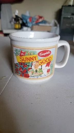 Campbell's Tomato is a Fruit / Sunny Good Ceramic Soup Mug / Cup Vintage 2005