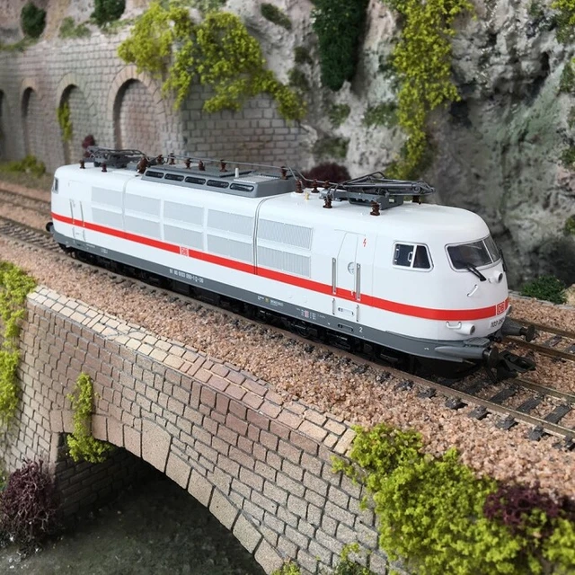 Locomotive diesel BR V 61, DB, ép. III | Maerklin FR