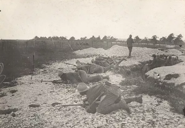 First World War WWI Trench France Old Photo 1916