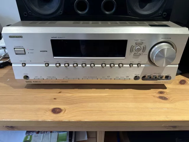 Onkyo TX-SR674 7.1 Channel Amplifier And Remote