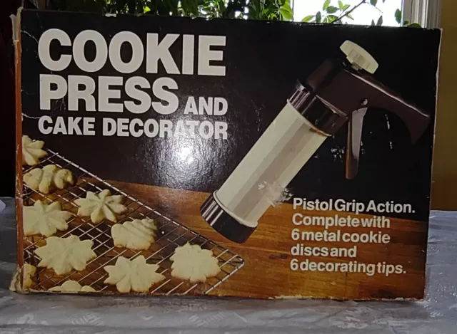 New Open Box Fox Run Vintage 1984 cookie press with six decorating tips