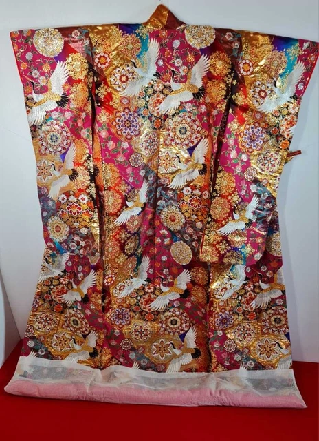 Japanese Kimono Uchikake Luxurious Wedding Embroidery Pure Silk Crane K565