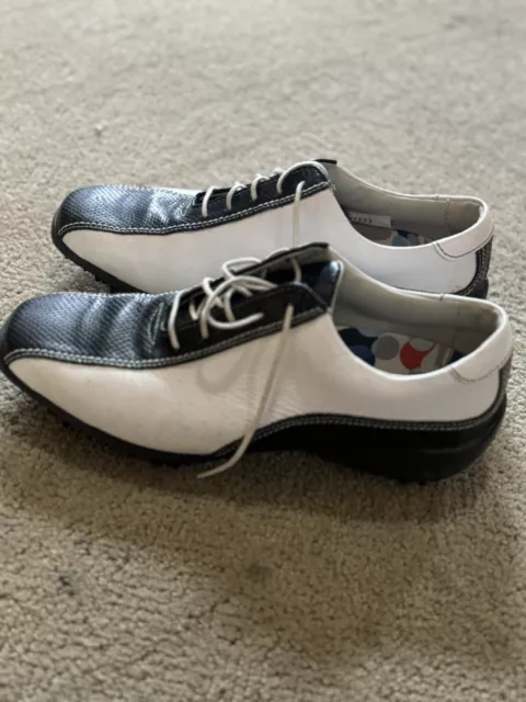 FootJoy LoPro Golf Shoes Size  Ladies 7M Black & White