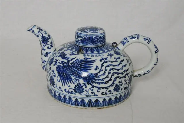 Chinese  Blue and White  Porcelain  Teapot  With  Mark      M3011