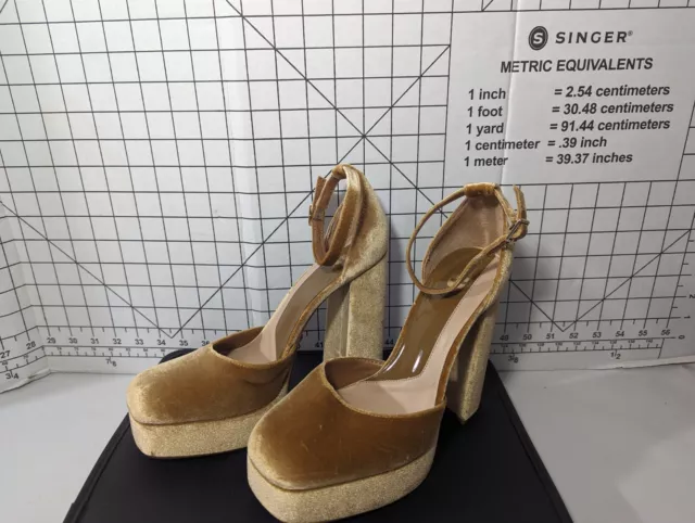 Gianni Bini Sylviaa Burgundy Velvet Ankle Strap Block Heel Pumps Size 5.5