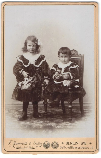 Fotografie F. Jamrath & Sohn, Berlin, Belle-Alliancestraße 4, Zwei Geschwisterc