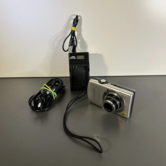 Canon Digital Ixus 870 IS 10MP 4x IS Zoom Digital Camera & Charger | Please Read