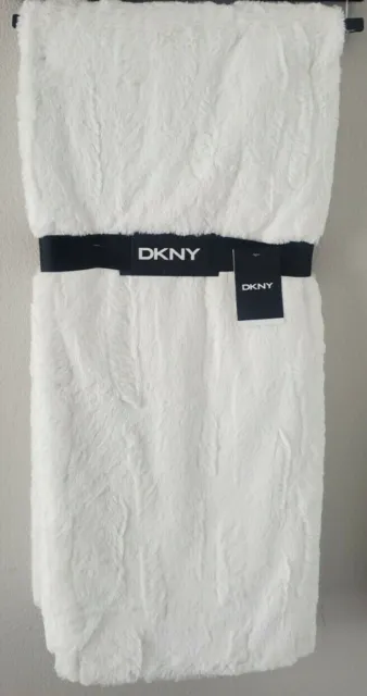 DKNY Everly super morbido avorio lancio di pellicce finte - largo - 127 cm x 177 cm - NUOVO