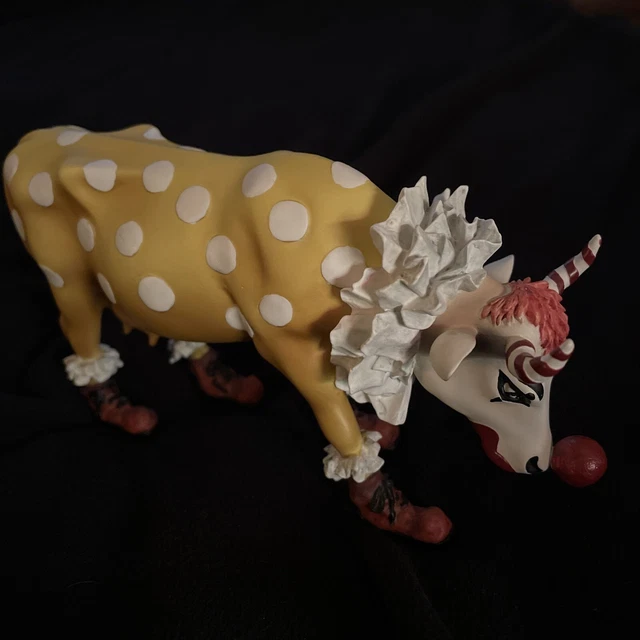Cow Parade Figurine You Can't Have a Parade Without A Clown #9128 Retired 2000