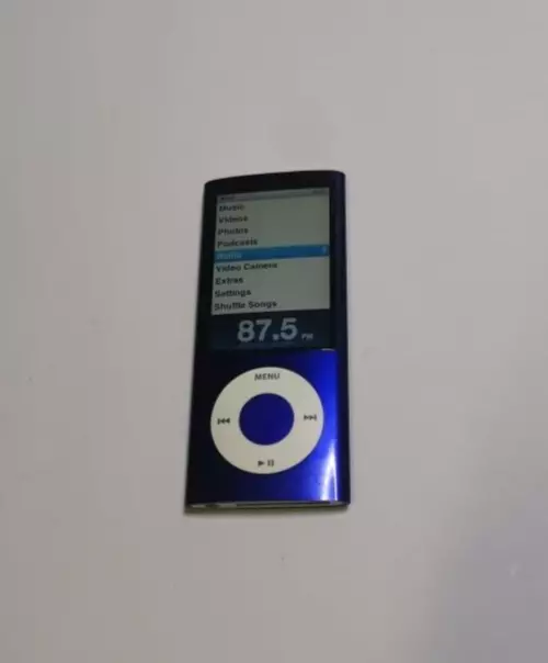 Apple iPod Nano 5e génération 8 Go Violet A1320