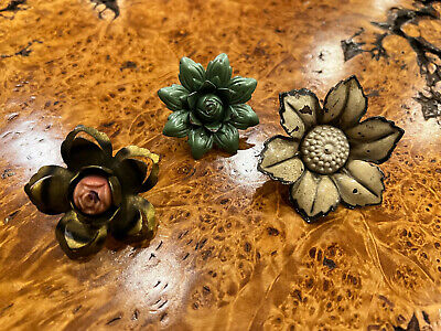 3 Assorted Vintage Flower Floral Curtain Tie Backs Push Pin Tacks