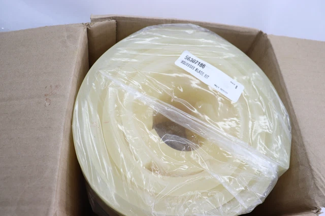 Nilfisk Urethane Squeegee Blade Kit 56307186