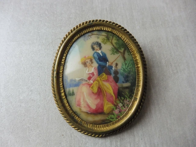 Broche Ancienne En Porcelaine De Limoges - Scène Galante, Bon état, Bijou Vintage