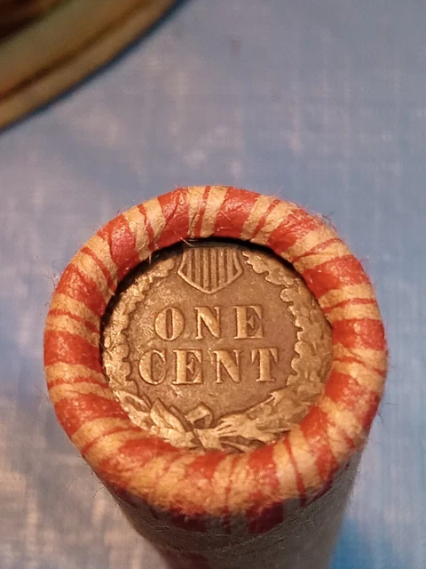 One Bulk Indian Head / Wheat Back Pennies Shotgun Roll - Lot # 470