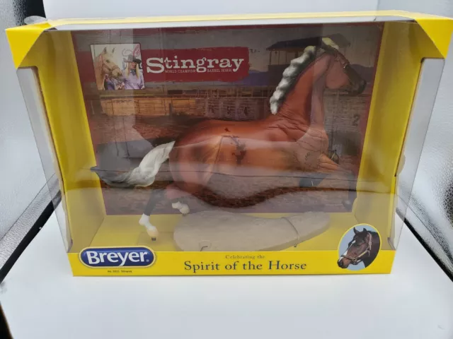 BREYER Stingray #1821 [-] world champion barrel horse