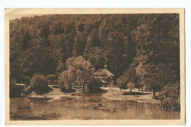 31  Luchon  Le Parc Des Quinconces Et La Buvette Du Pre